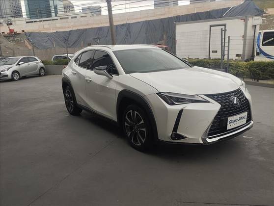 LEXUS UX 250h 2.0 VVT-I HYBRID DYNAMIC CVT LEXUS UX 250h 2.0 VVT-I HYBRID DYNAMIC CVT